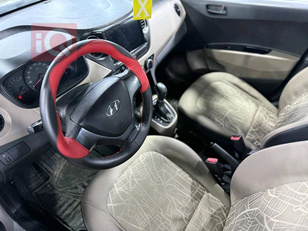 هيونداي i10